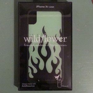 wildflower iPhone XR CASE